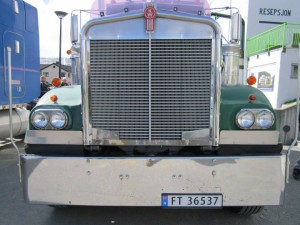 Kenworth W900a 1979 mod. Litt av en front!!